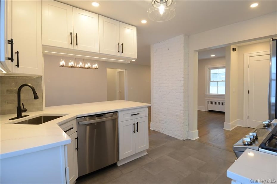 137 Hillside Place Photo 32