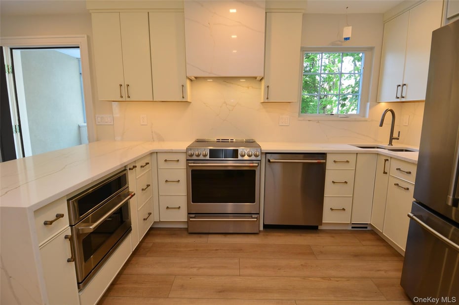 137 Hillside Place Photo 5