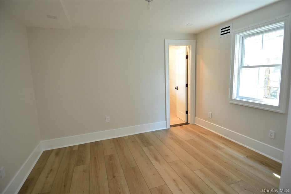 137 Hillside Place Photo 10