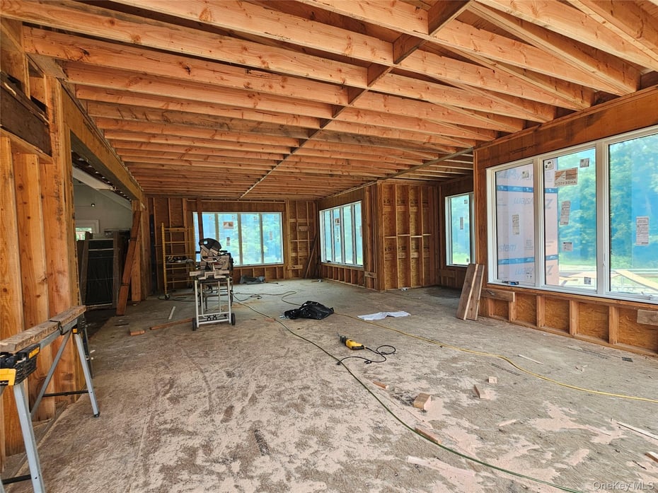 355 Smith Ridge Road Photo 4