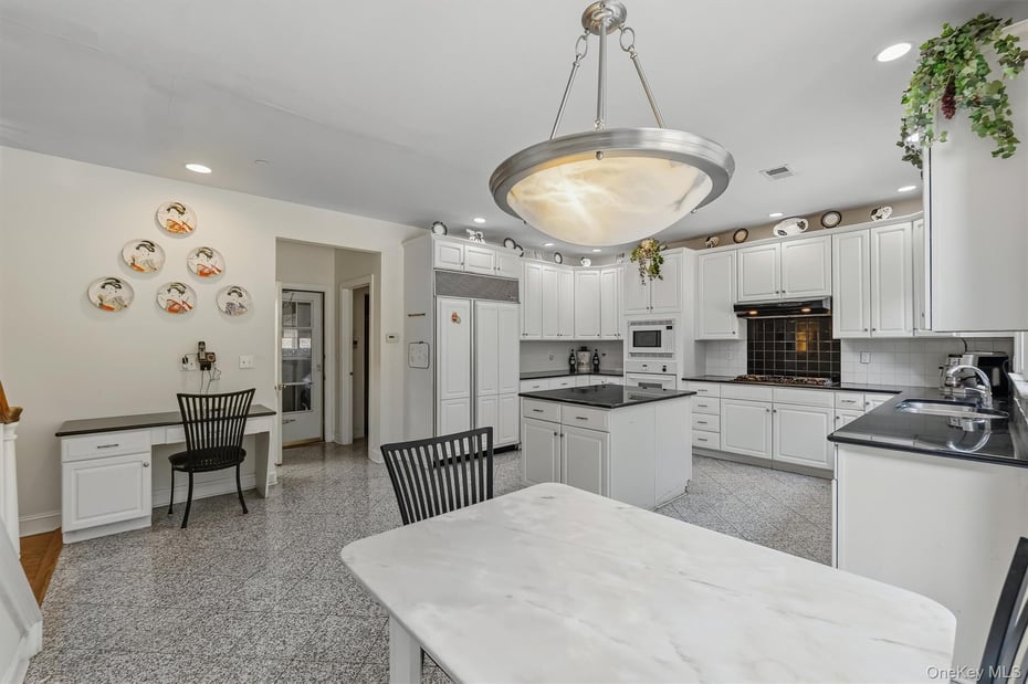 143 Euclid Avenue Photo 14