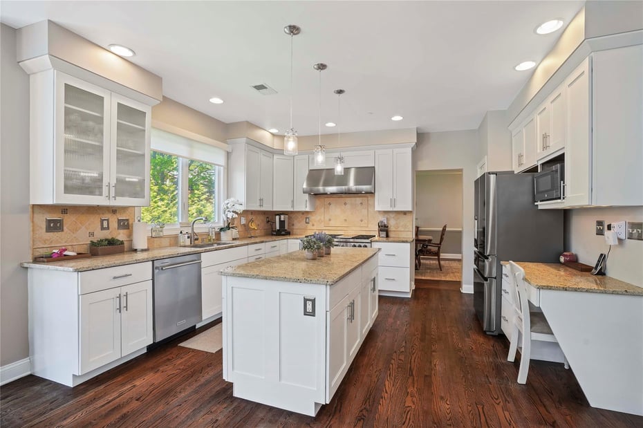 32 Sheldon Street Photo 10