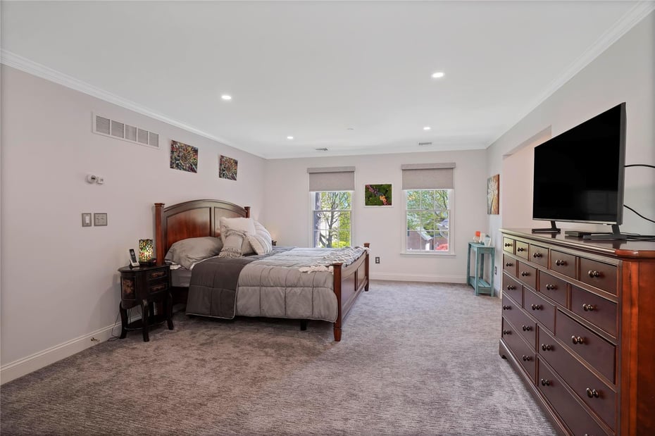 32 Sheldon Street Photo 19