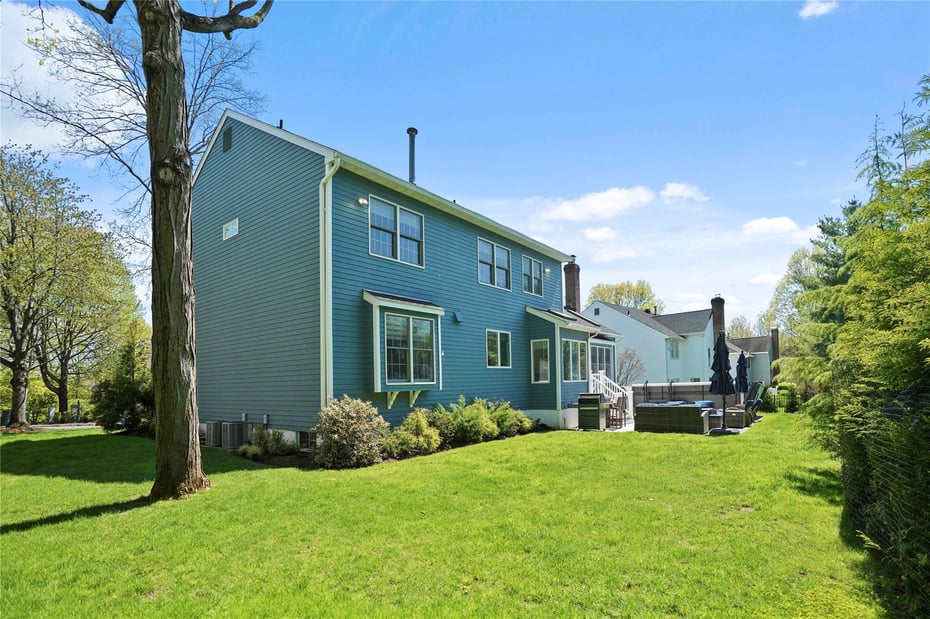 32 Sheldon Street Photo 34
