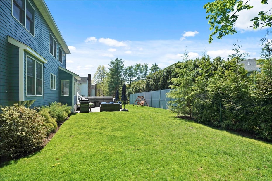 32 Sheldon Street Photo 35