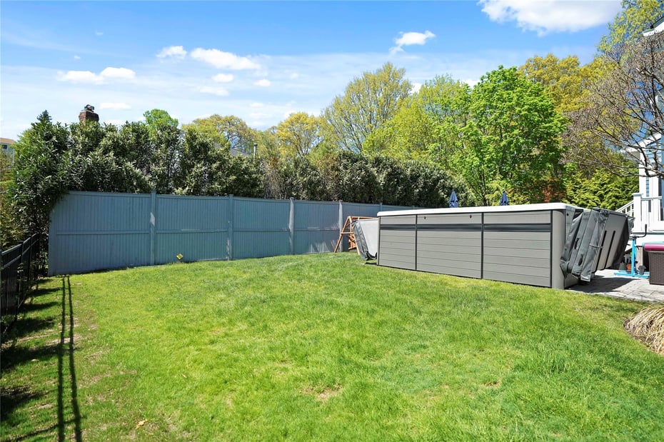 32 Sheldon Street Photo 33