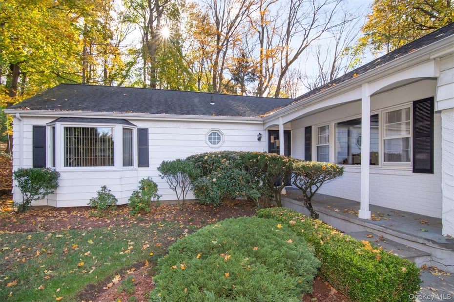 18 Eldredge Place Photo 3