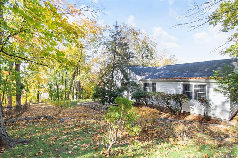 18 Eldredge Place Photo 21