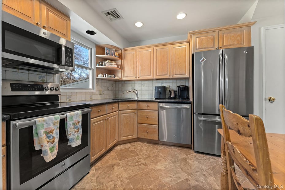 52 Jefferson Lane Photo 6