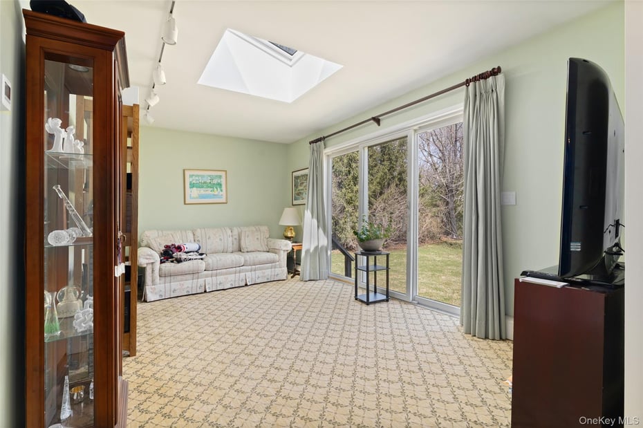 52 Jefferson Lane Photo 9