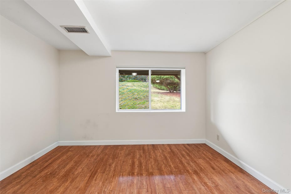 17 Knoll View Photo 29