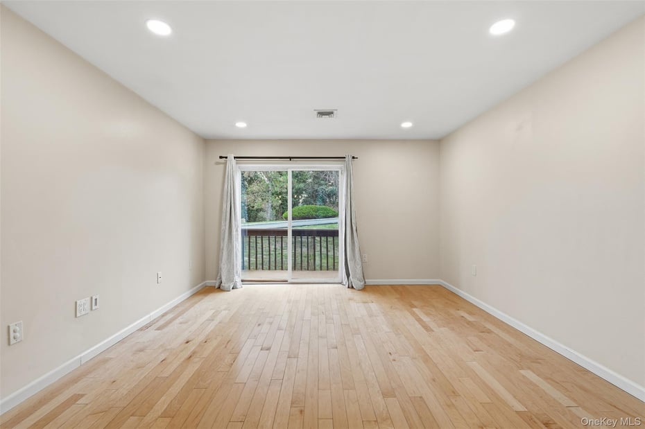 17 Knoll View Photo 11