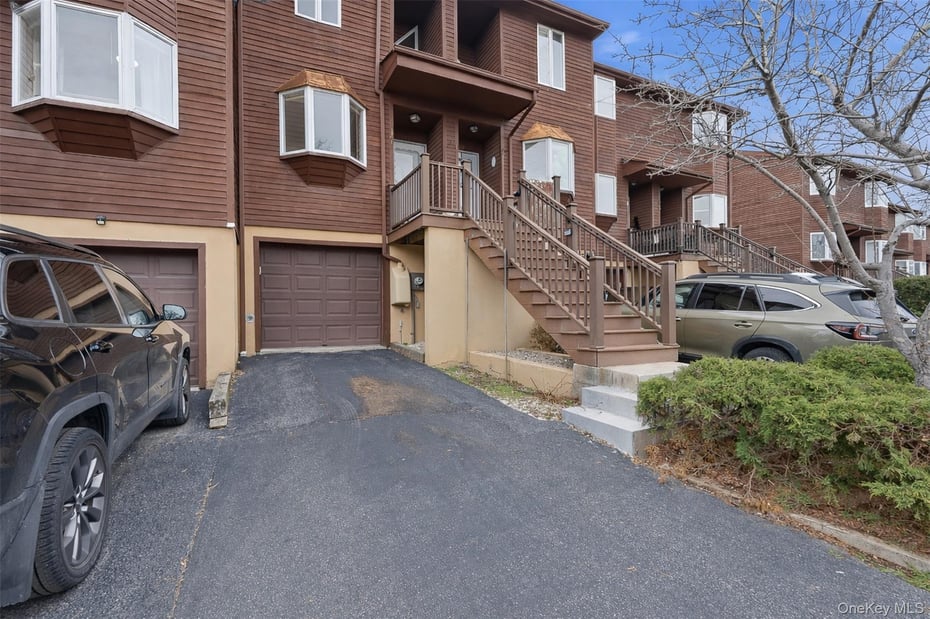 17 Knoll View Photo 33