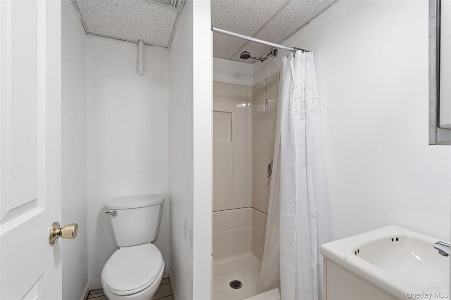 17 Knoll View Photo 31