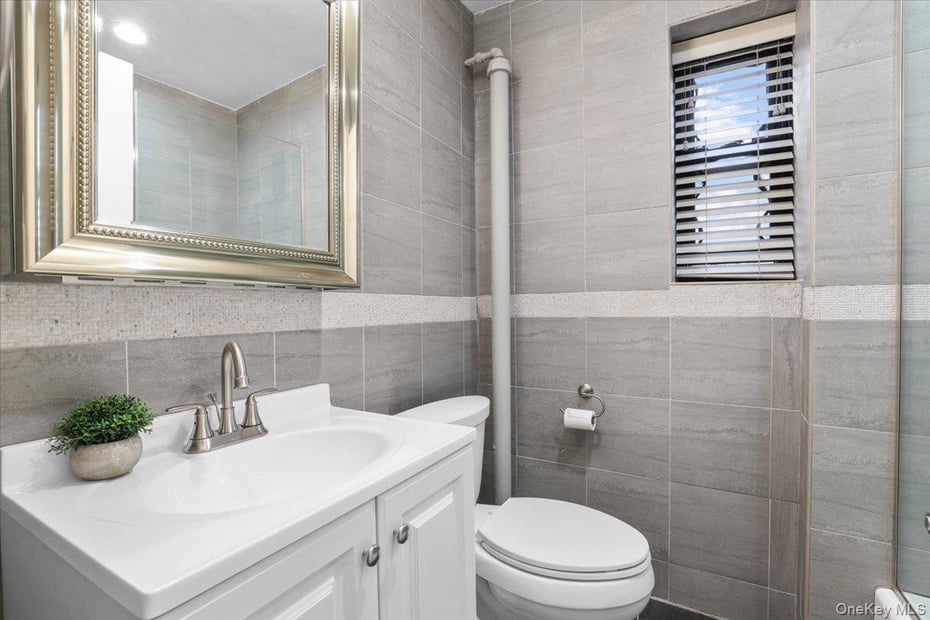 33 Manchester Road  #2R Photo 12
