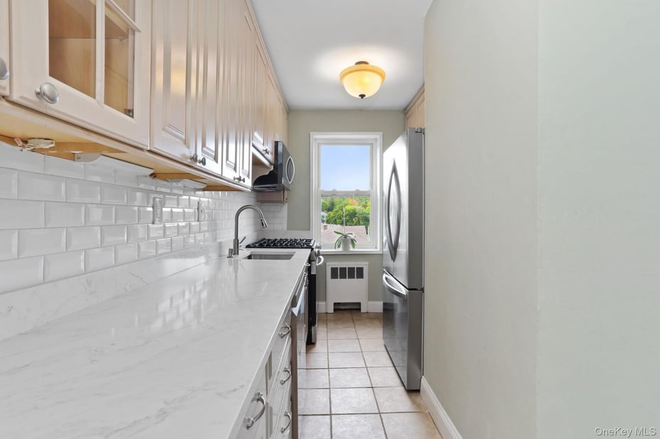 30 E Hartsdale Avenue  #4D Photo 20