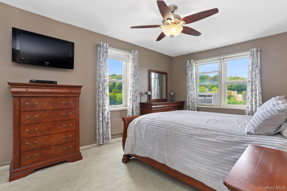 30 E Hartsdale Avenue  #4D Photo 26
