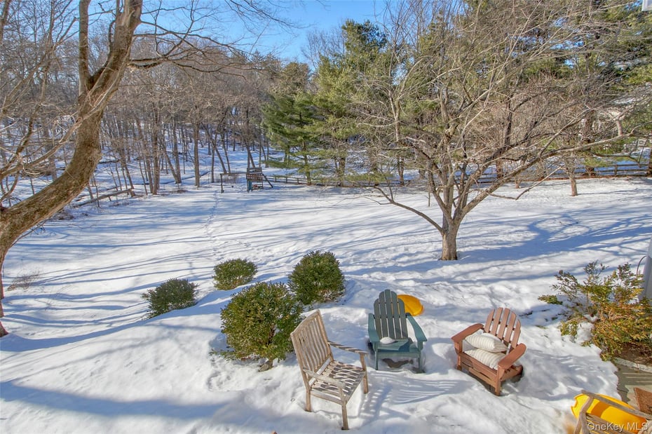 415 Sarles Street Photo 32