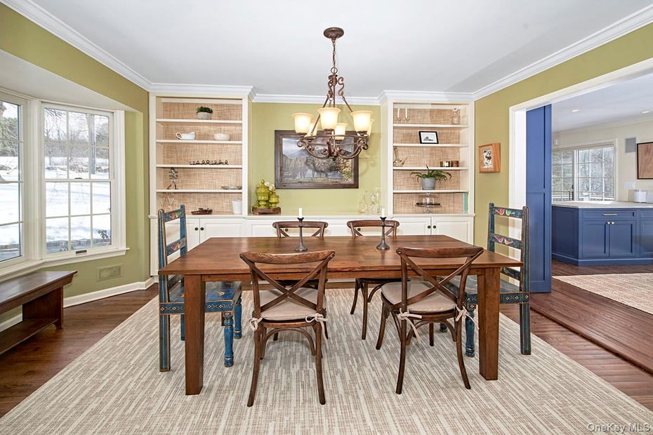 415 Sarles Street Photo 9