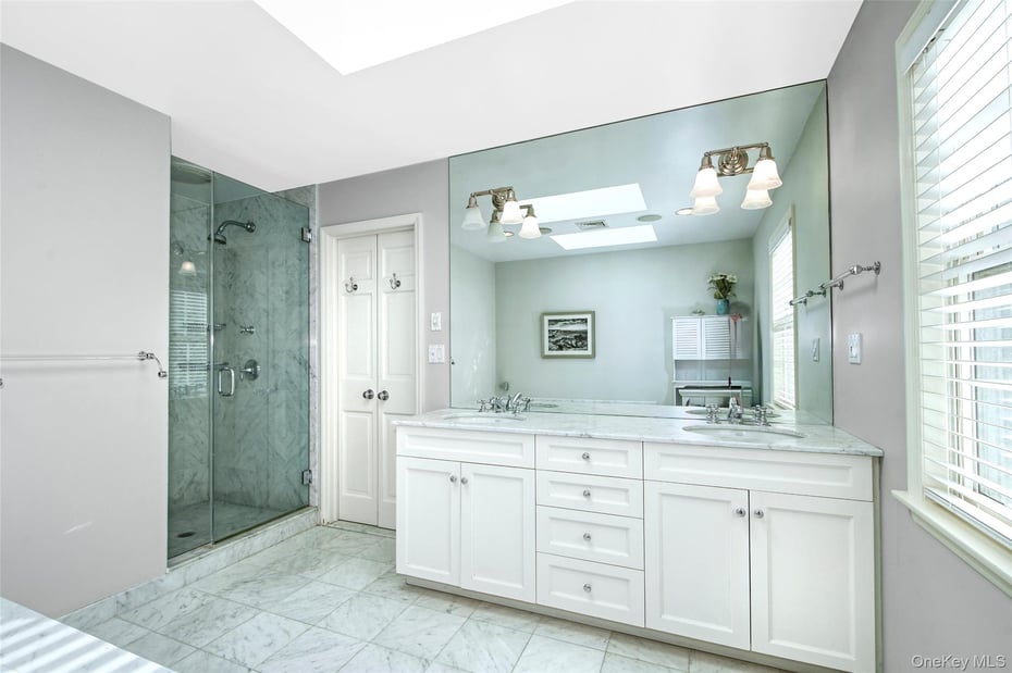 415 Sarles Street Photo 24