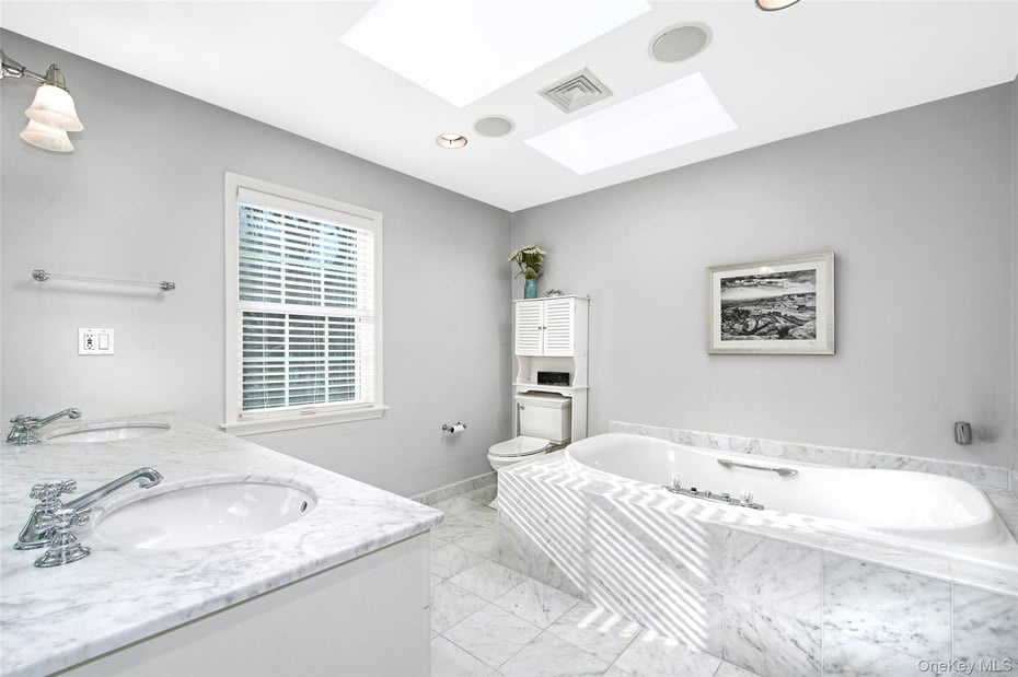415 Sarles Street Photo 23