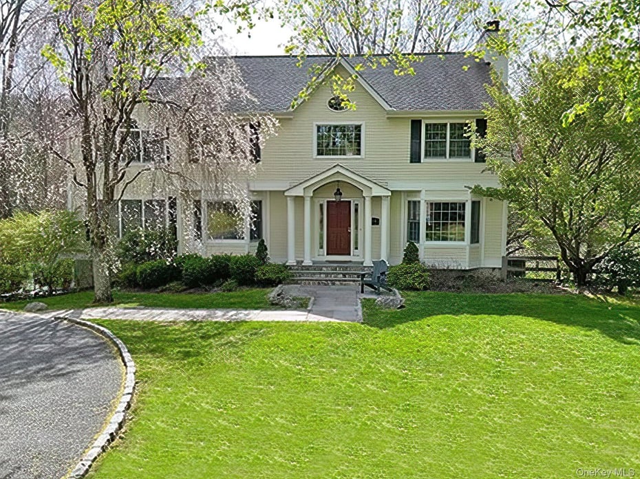 415 Sarles Street Photo 1