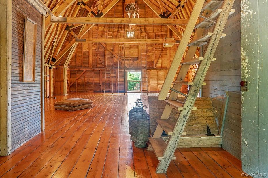 47 White Bridge Rd Photo 36