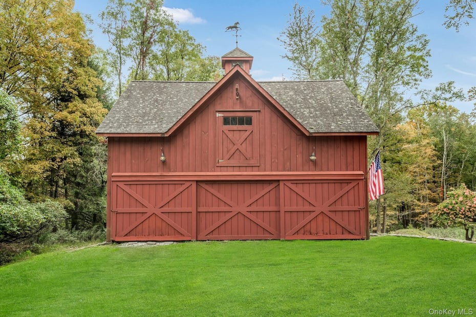 209 Hardscrabble Road Photo 33