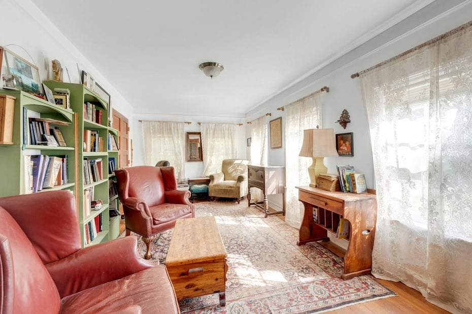 209 Hardscrabble Road Photo 16