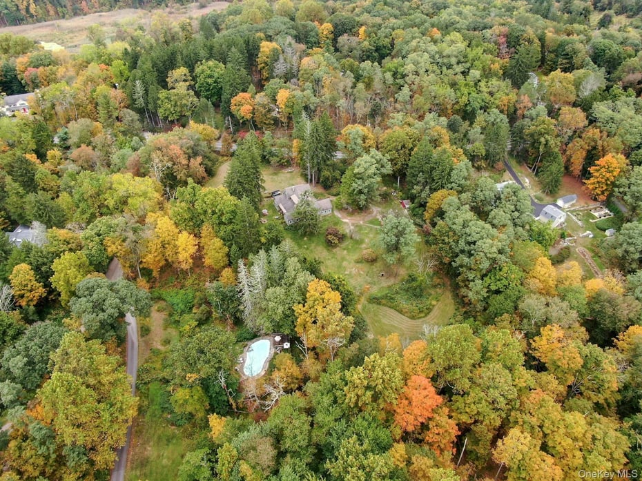 209 Hardscrabble Road Photo 36