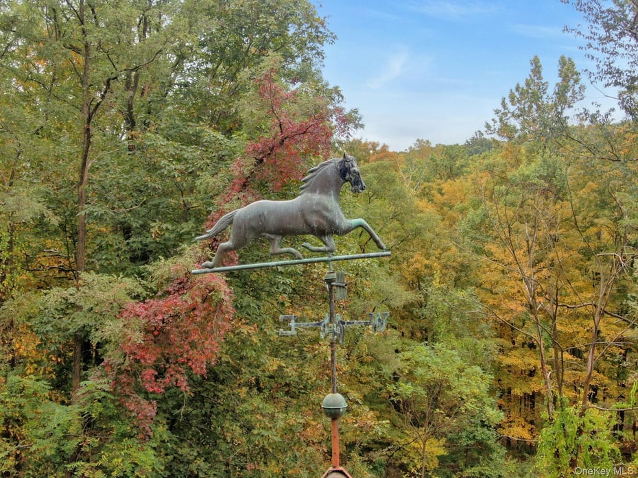 209 Hardscrabble Road Photo 40