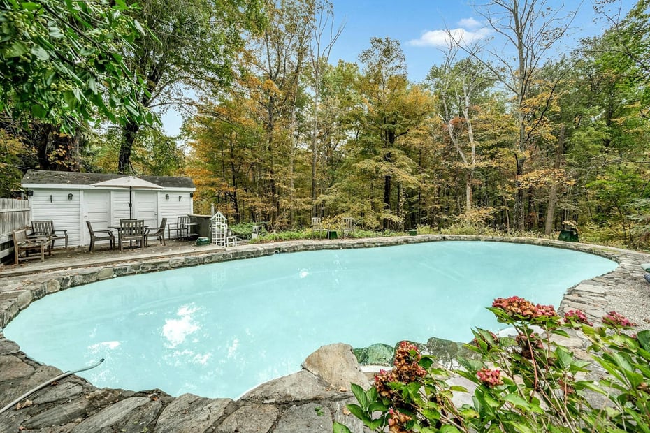 209 Hardscrabble Road Photo 29