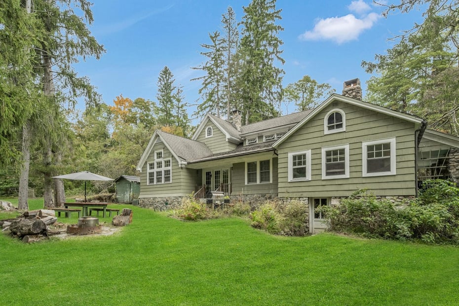 209 Hardscrabble Road Photo 26