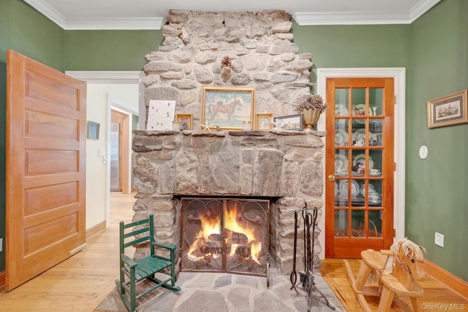 209 Hardscrabble Road Photo 16