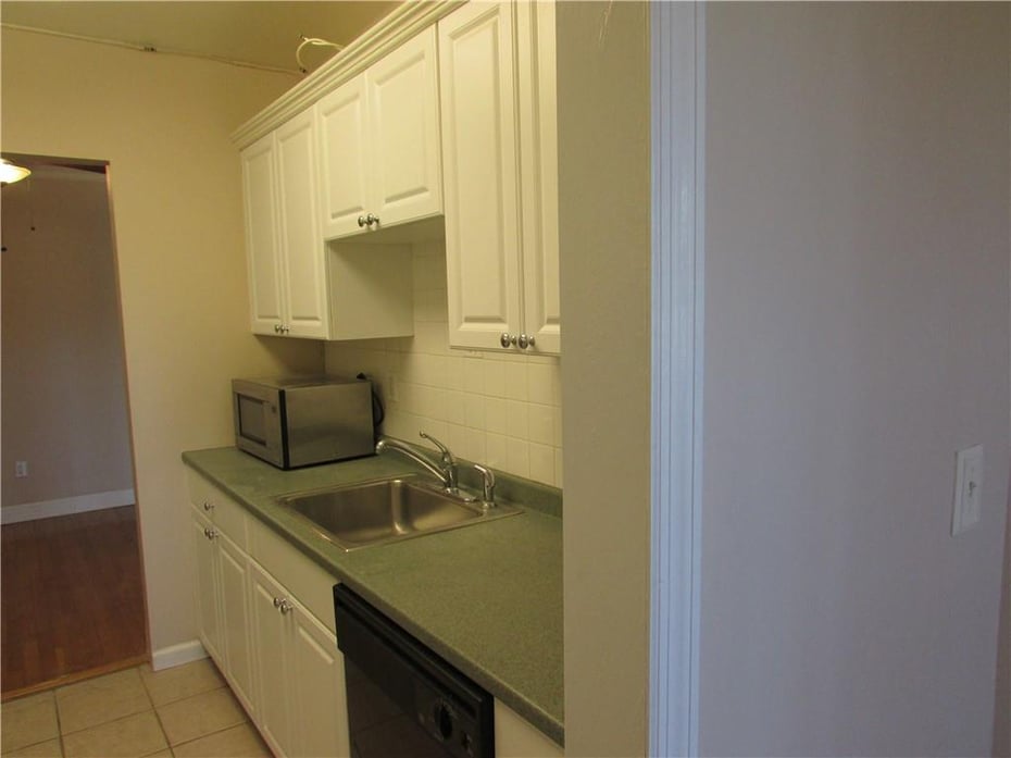 4 Consulate Drive  #4A Photo 3