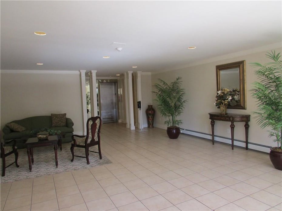4 Consulate Drive  #4A Photo 15