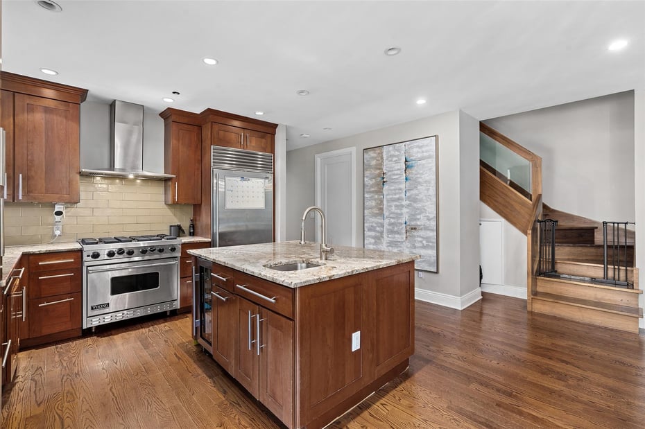3220 Arlington Avenue  #3D Photo 1