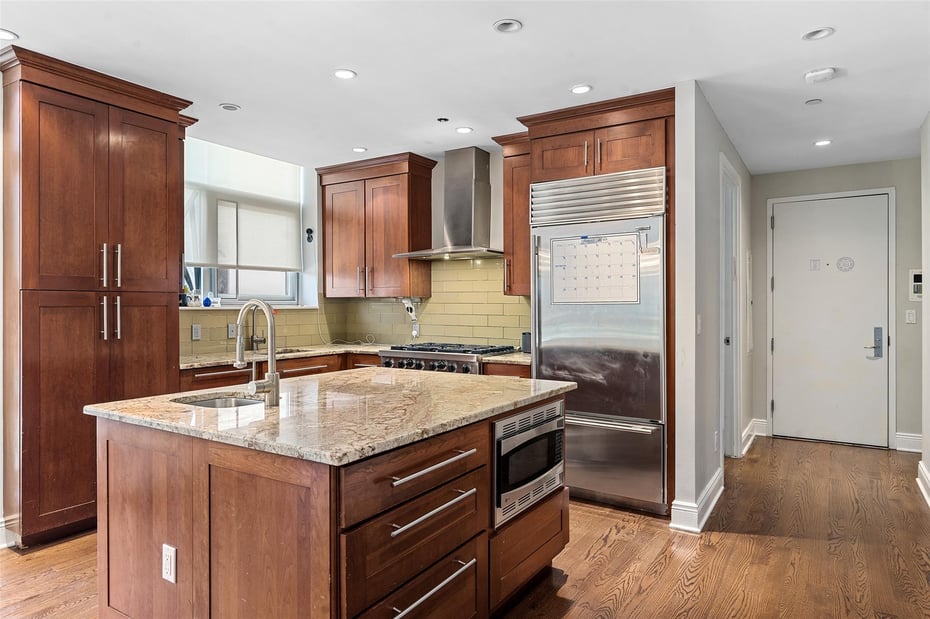 3220 Arlington Avenue  #3D Photo 2