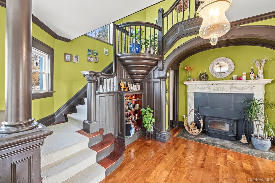 32 Prospect Drive Photo 2