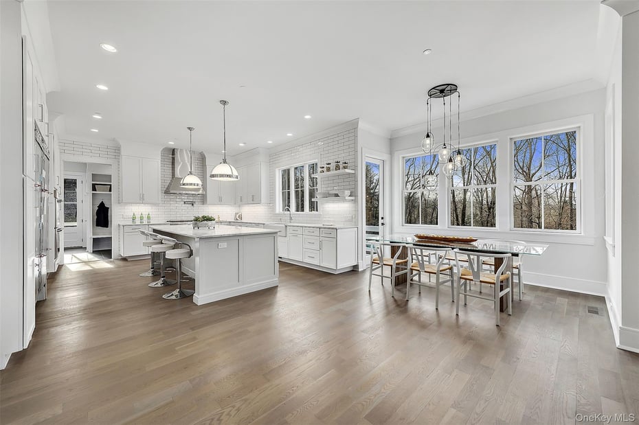 211 Bedford Road Photo 13