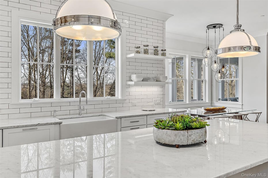 211 Bedford Road Photo 12