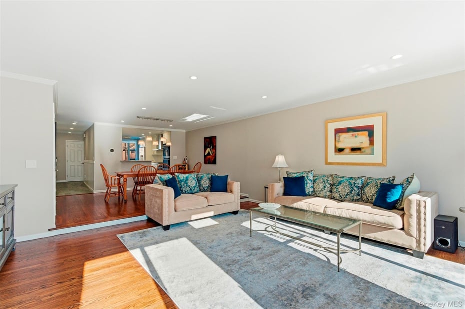 216 Gair Street Photo 3