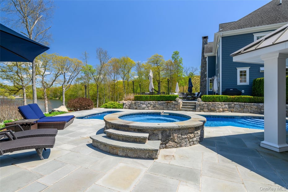 6 Brookside Lane Photo 31