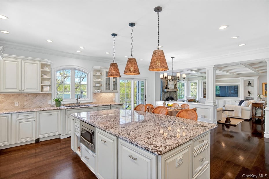 6 Brookside Lane Photo 8
