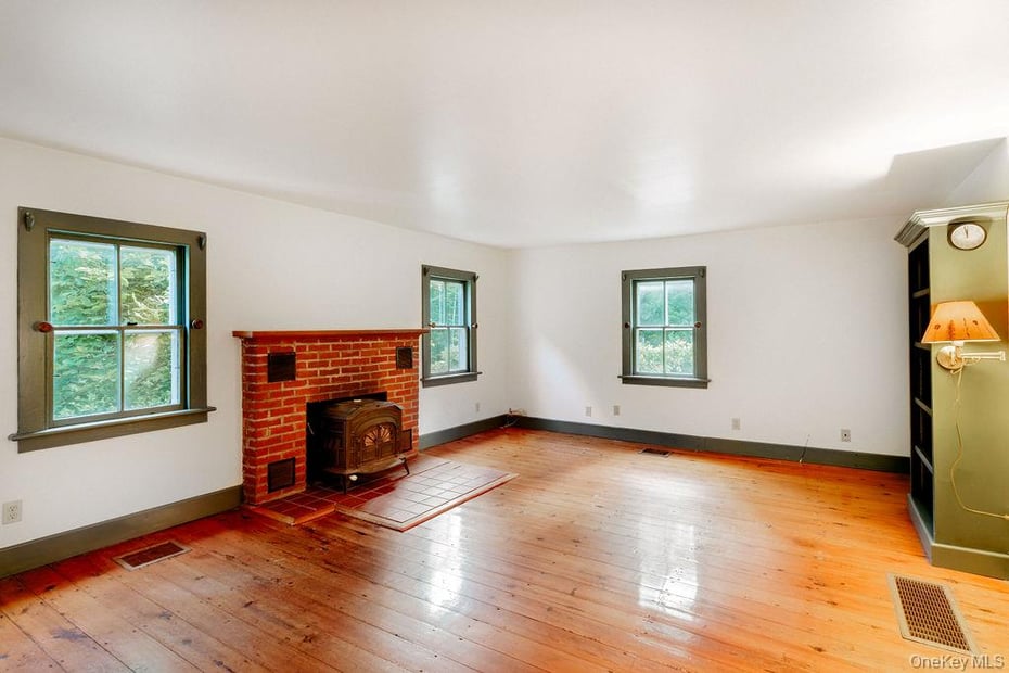 286 Manor Rock Road Photo 11