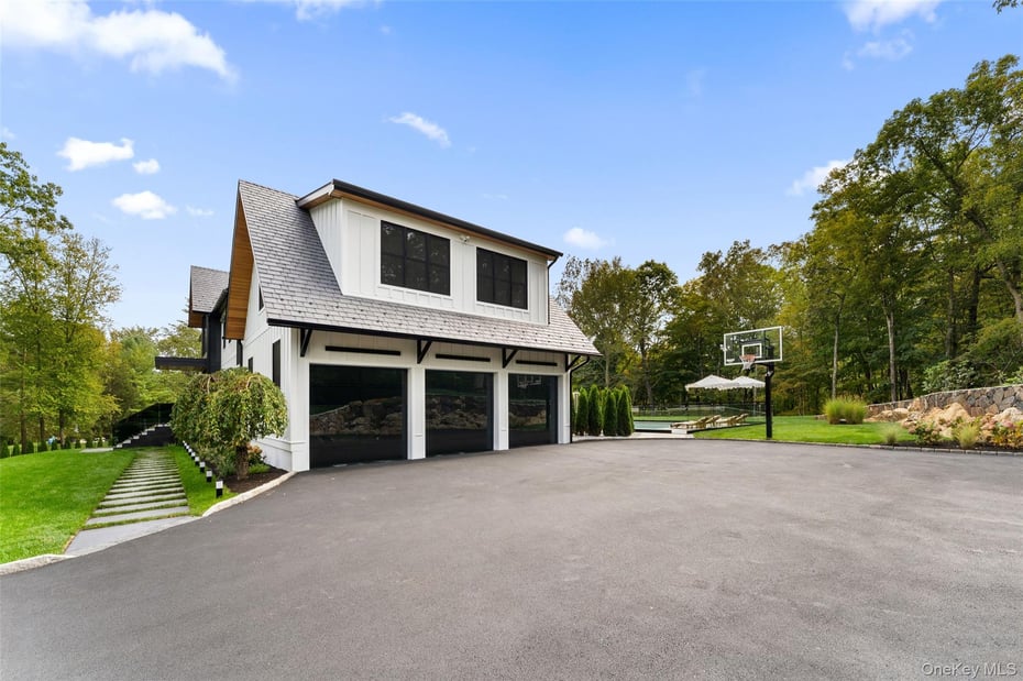 45 Pine Hill Drive Photo 4