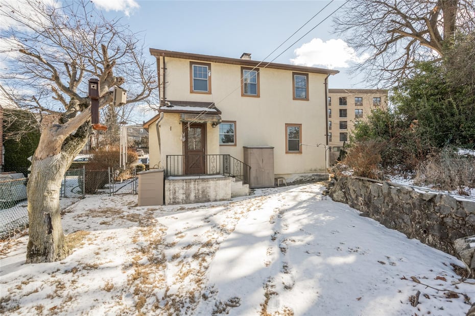 9 Park Avenue Photo 2