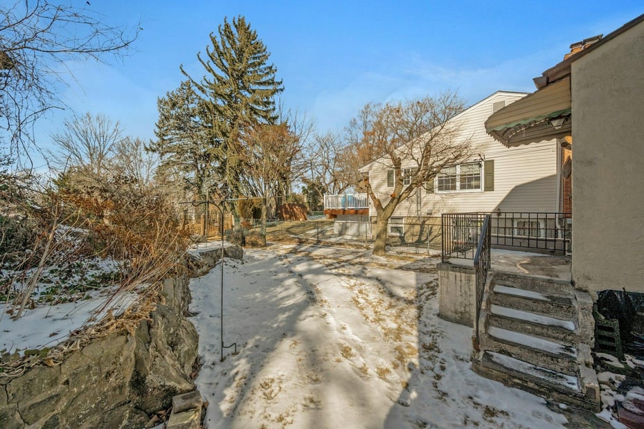 9 Park Avenue Photo 30