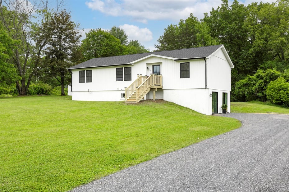 47 Clay Hill Road Photo 1
