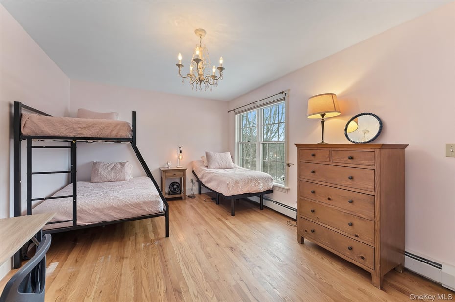 25 Eiler Lane Photo 10